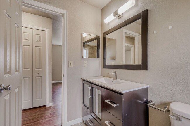 Building Photo - 6648 Provincial Dr