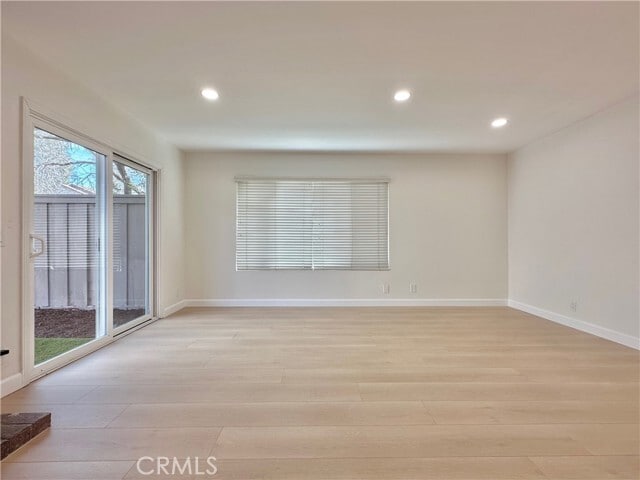 Building Photo - 912 Plaza Escondido