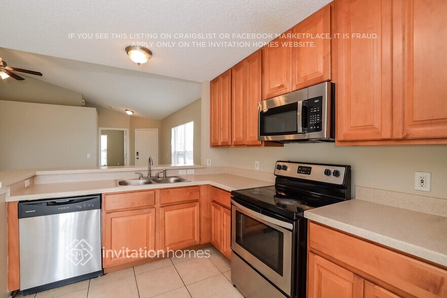 Building Photo - 138 Nicholson Dr