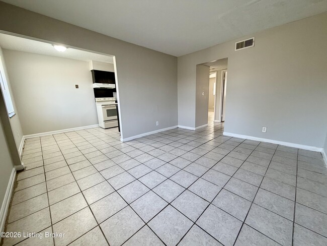 Building Photo - 3216 Fordhaven Rd
