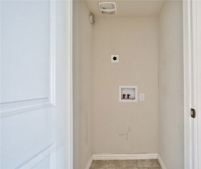 Building Photo - 6505 Federal Hall St