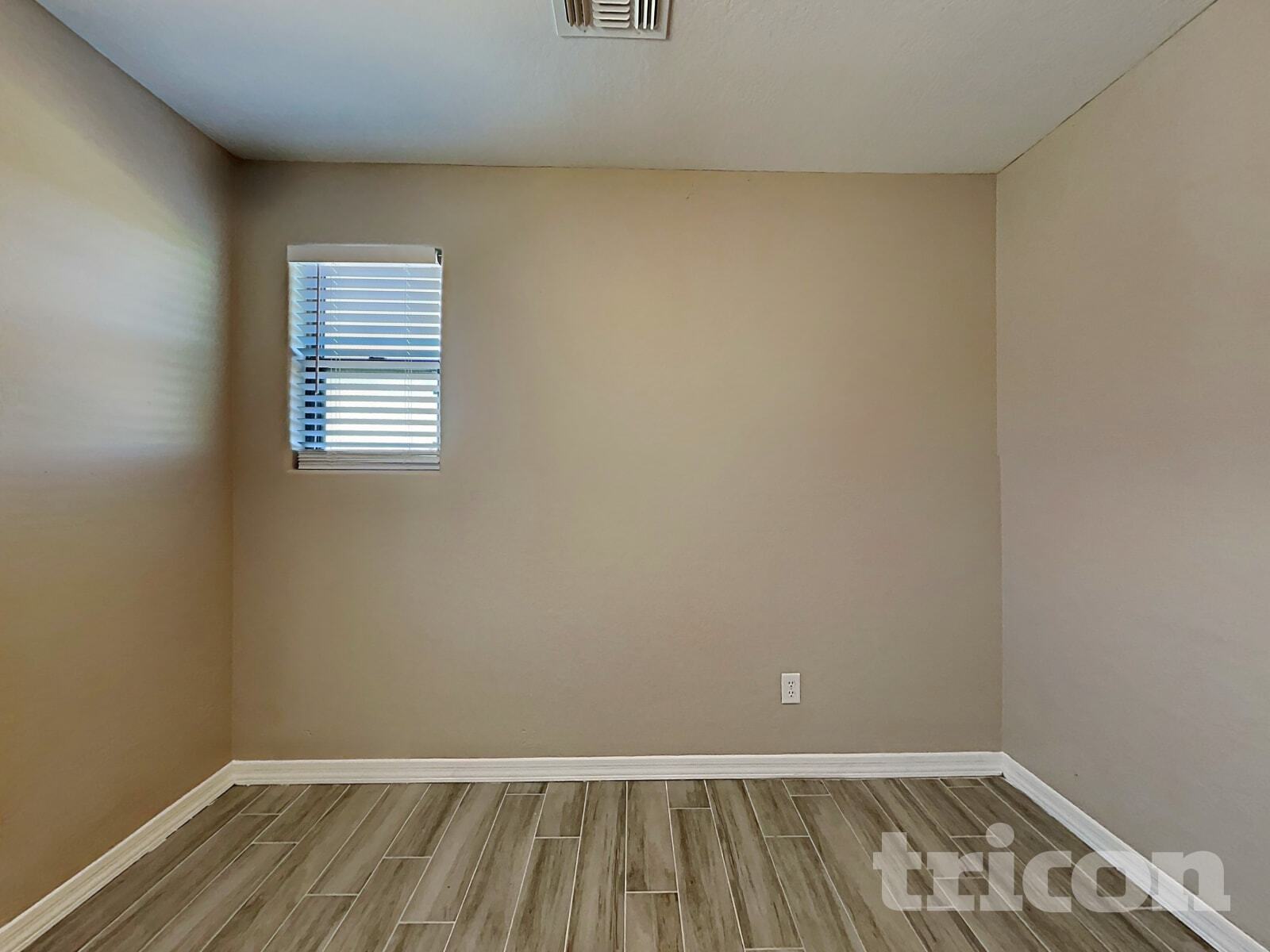 Building Photo - 819 W Dana Dr