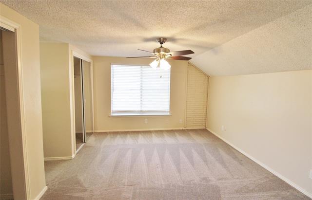 Building Photo - 900 Valley Ridge Dr