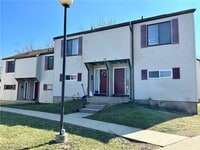 Building Photo - 131 Orchard Dr