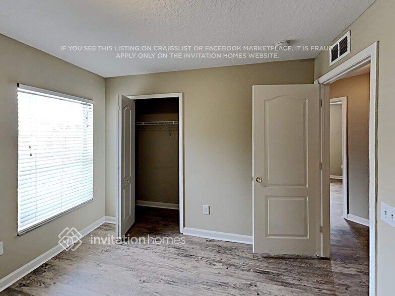 Building Photo - 12326 Cedarfield Dr