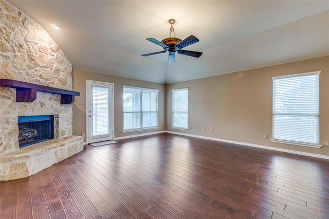 Building Photo - 10321 Paul Revere Way