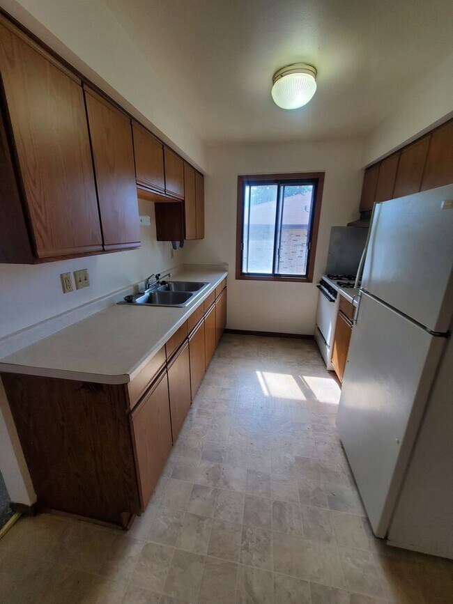 Interior Photo - 10500 W Fond Du Lac Ave. (12 Unit)