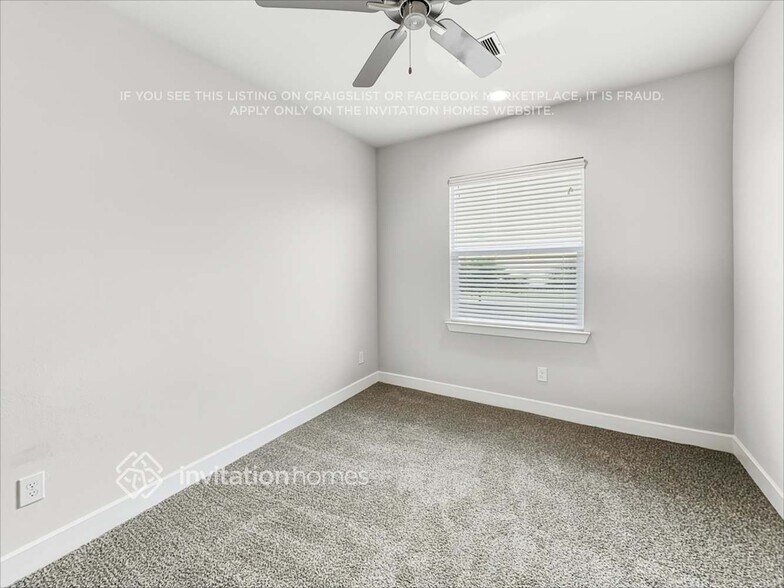 Building Photo - 12410 Executive Dr