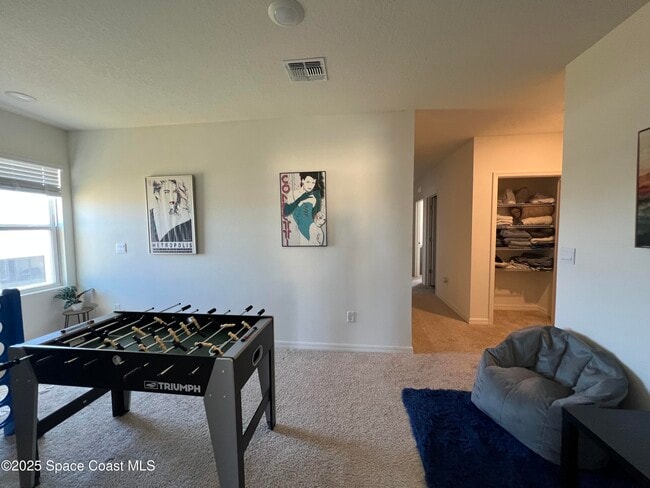 Building Photo - 976 Trinity St