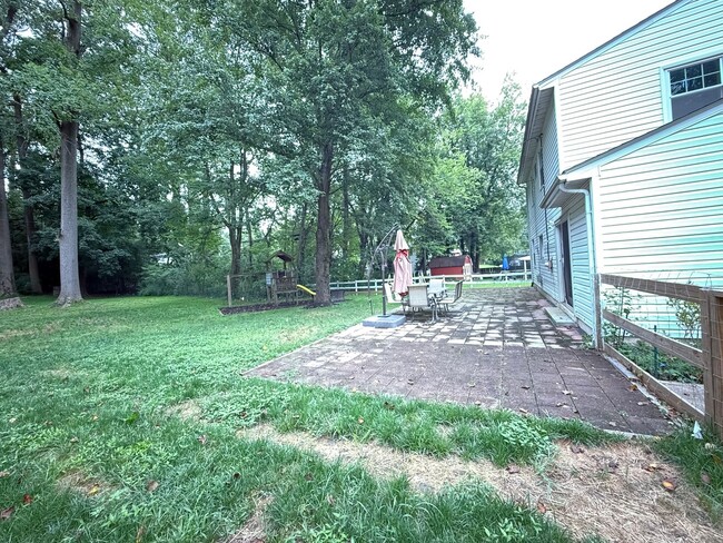 Building Photo - 4 Bedroom Colonial SFH - Reisterstown