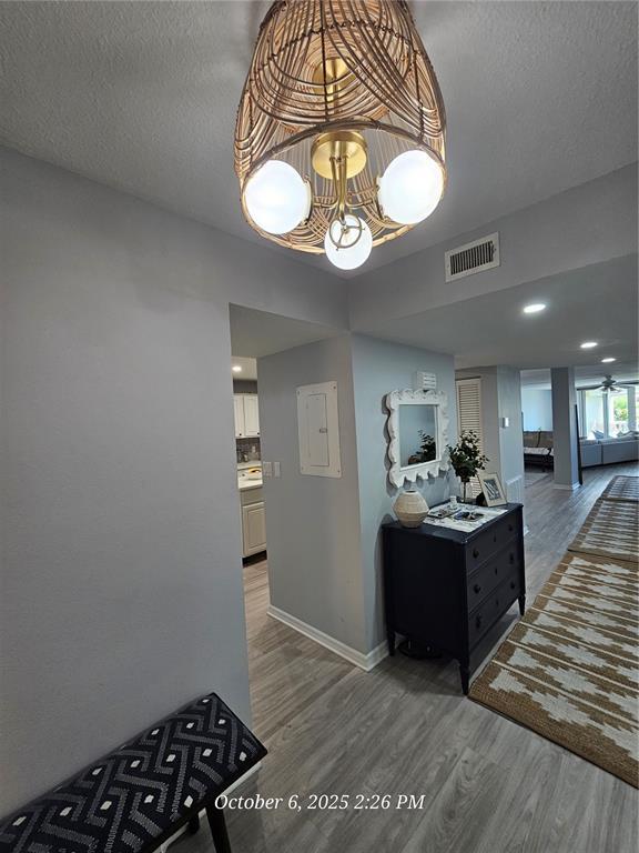 Building Photo - 6500 Sunset Way