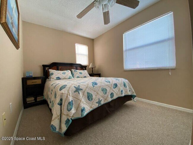 Building Photo - 404 Taylor Ave