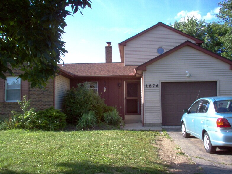 Primary Photo - 1676 Hightower Dr