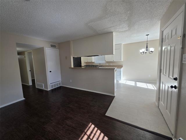 Building Photo - 620 Race St