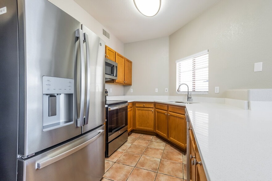 Building Photo - 1312 S Boulder Ct