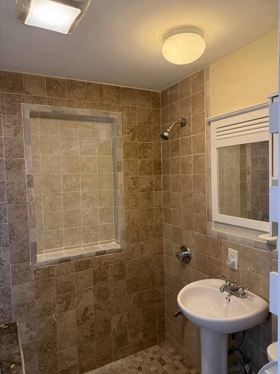 Building Photo - 196 W Squantum St