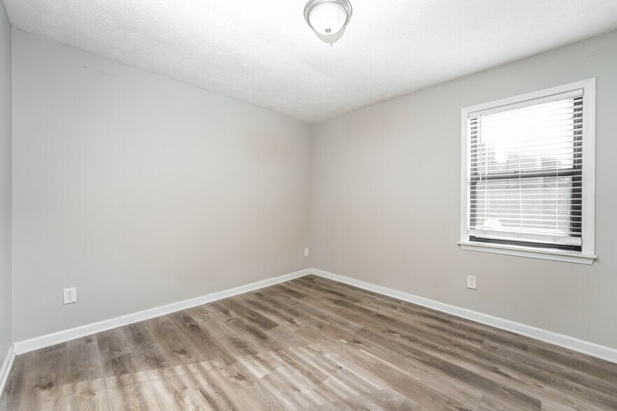 Building Photo - 2678 Porter Dr