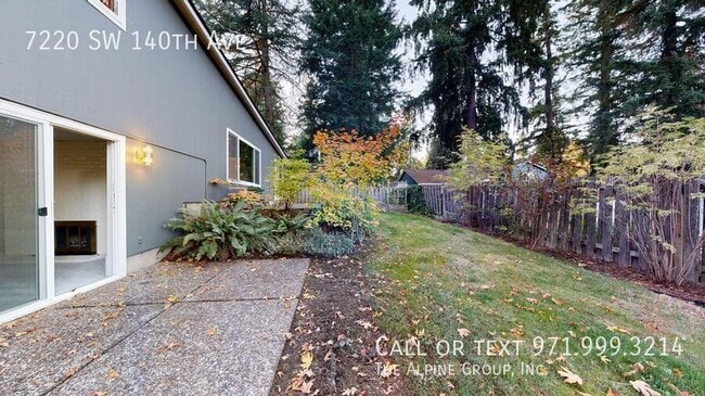Building Photo - 7220 SW 140th Ave