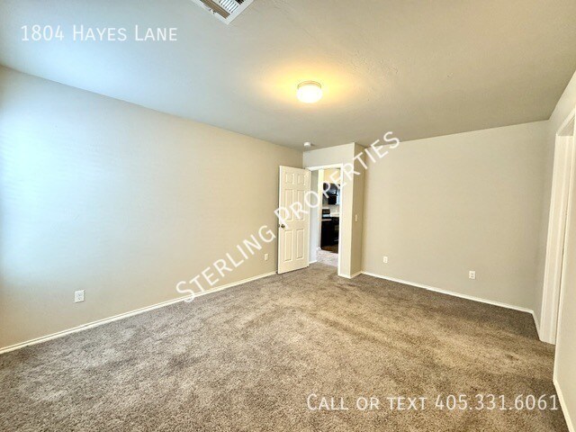 Building Photo - 1804 Hayes Ln