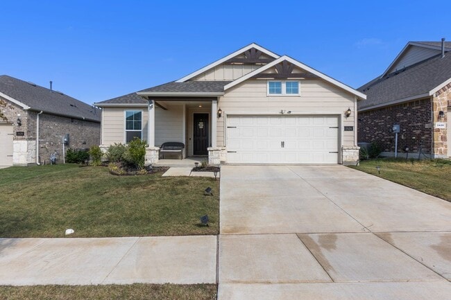 Building Photo - 2424 Coyote Way