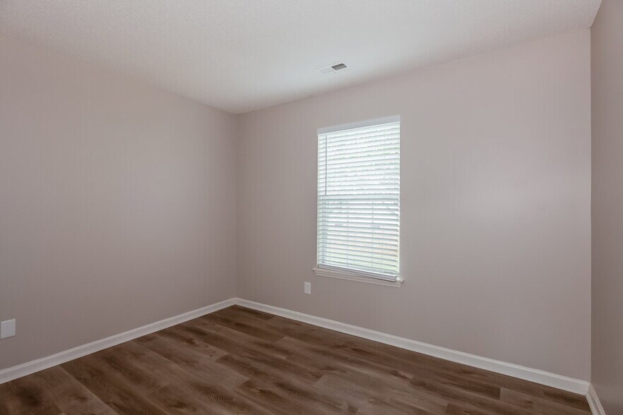 Building Photo - 9625 Mary Juan Ln