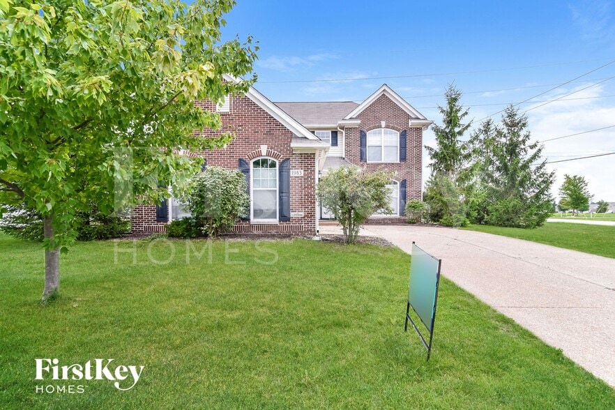 Primary Photo - 1983 Collingwood Dr