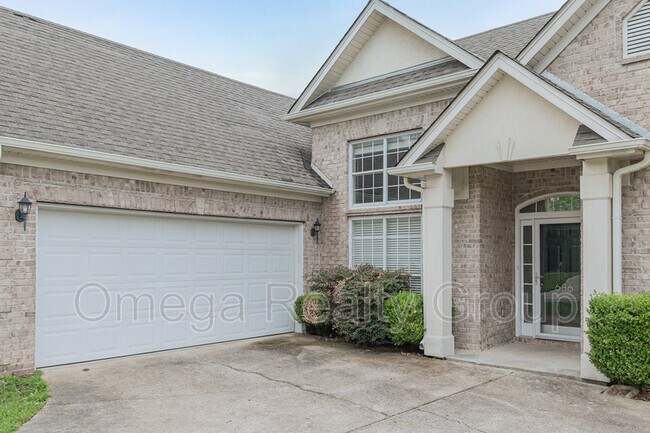Building Photo - 686 Old Cahaba Dr