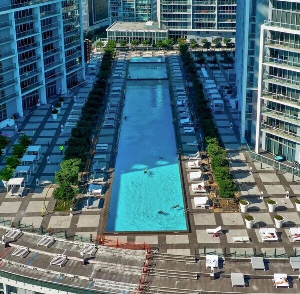 Building Photo - 1331 Brickell Bay Dr