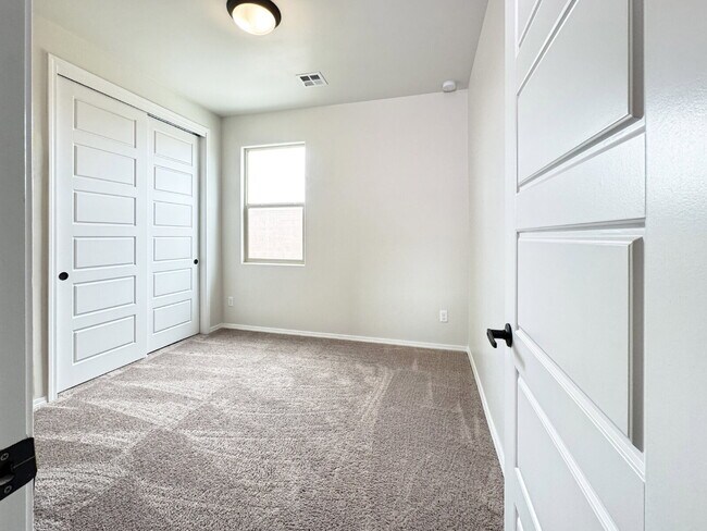 Building Photo - You Found a Nearly New Home For Rent!