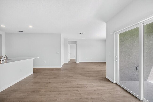 Building Photo - 10924 Rabbit Grv Trl