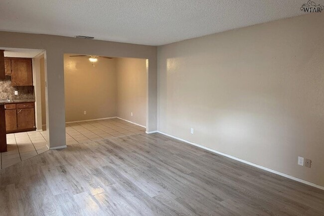 Building Photo - 1901 Wenonah Ave