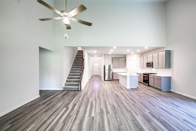 Building Photo - 107 Greenspire Downs Dr