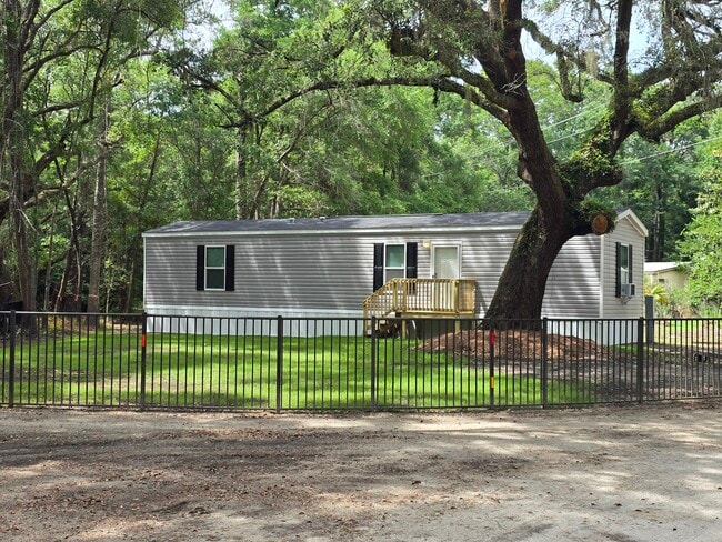 Building Photo - 5854 Old Chisolm Rd