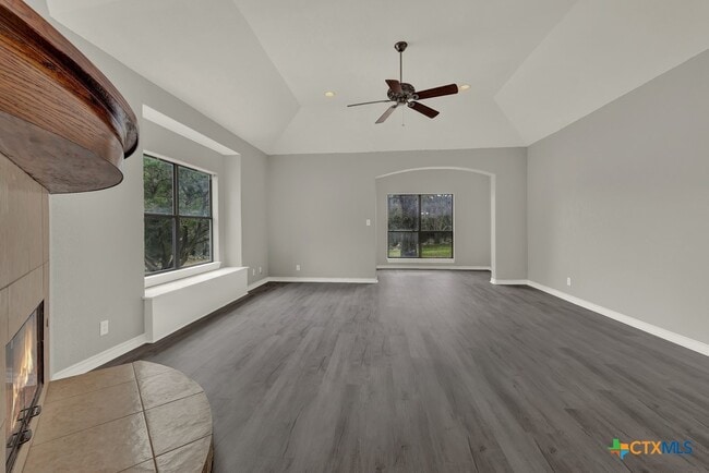 Building Photo - 923 Krona Ct