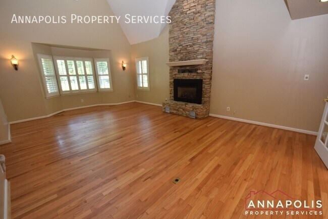 Building Photo - 1069 Carriage Hill Pkwy