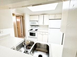 Building Photo - 12633 Memorial Dr
