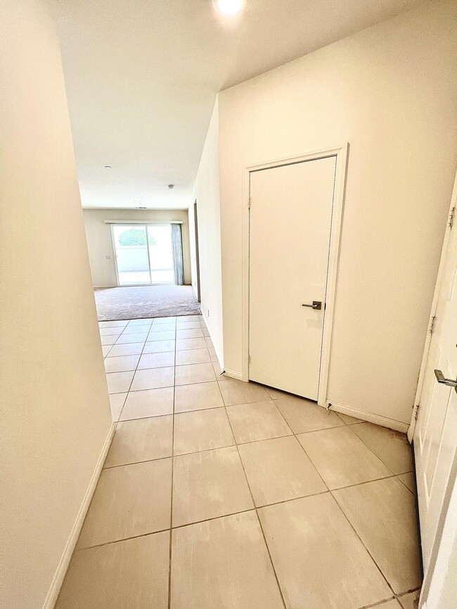 Building Photo - 11544 W Starcross Dr