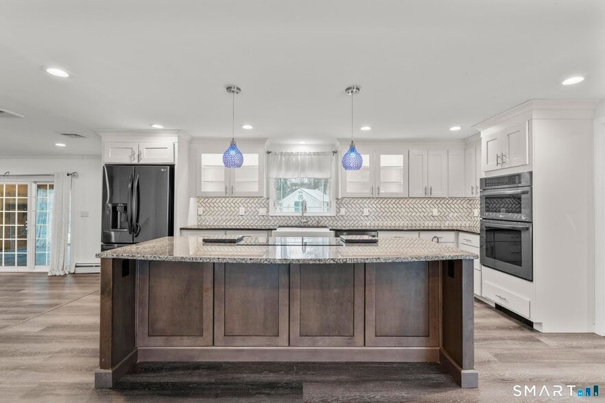 Building Photo - 125 Birchwood Dr