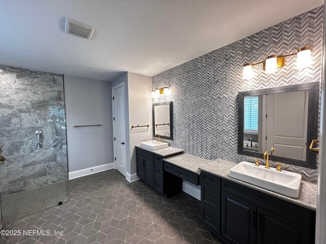 Building Photo - 10178 Illumination Dr