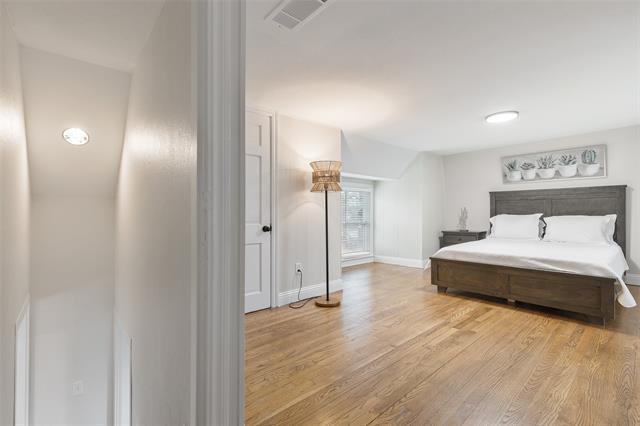 Building Photo - 4535 Calmont Ave