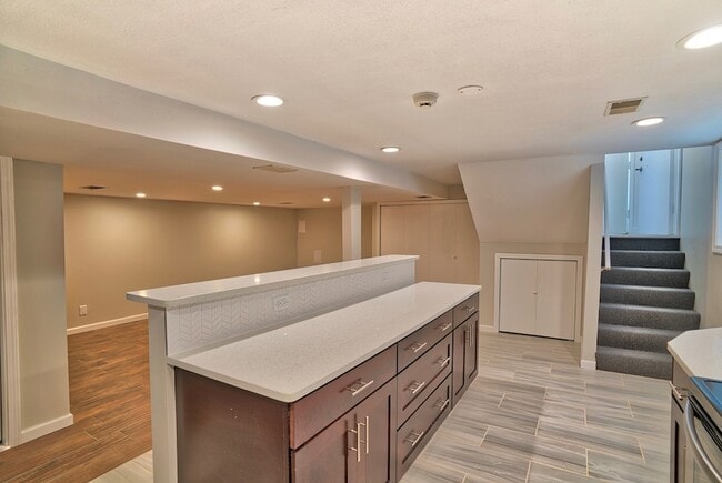 Building Photo - 4831 Kirk St