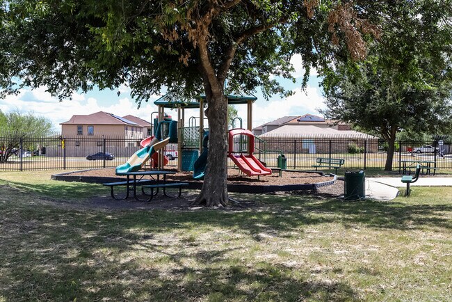 Building Photo - 6806 Slaton Fields