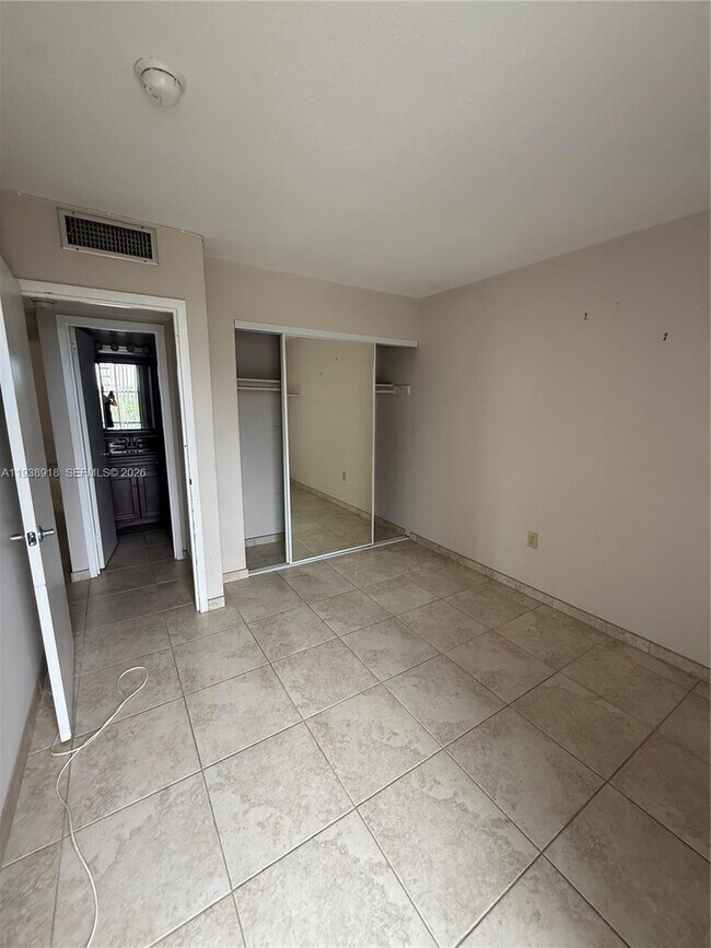 Building Photo - 17620 Atlantic Blvd