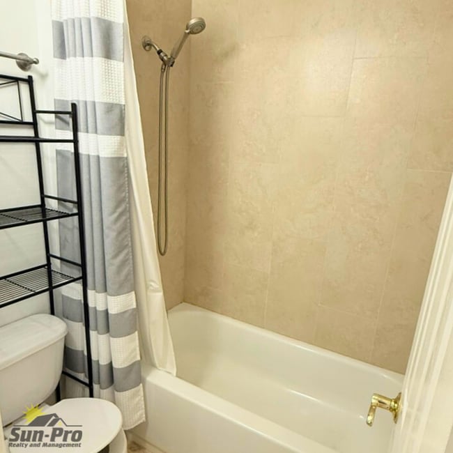 Building Photo - 1401 S Palmetto Ave