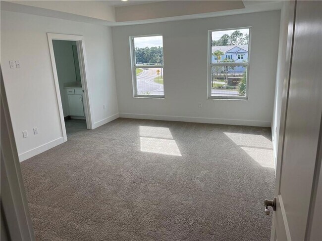 Building Photo - 260 Preserve Trl N