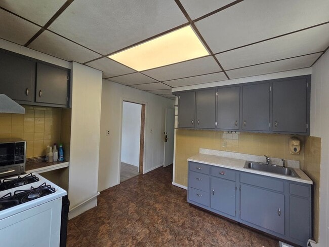 Building Photo - 293 Burgess Pl