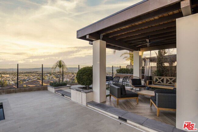 Building Photo - 20124 Piccadilly Ln