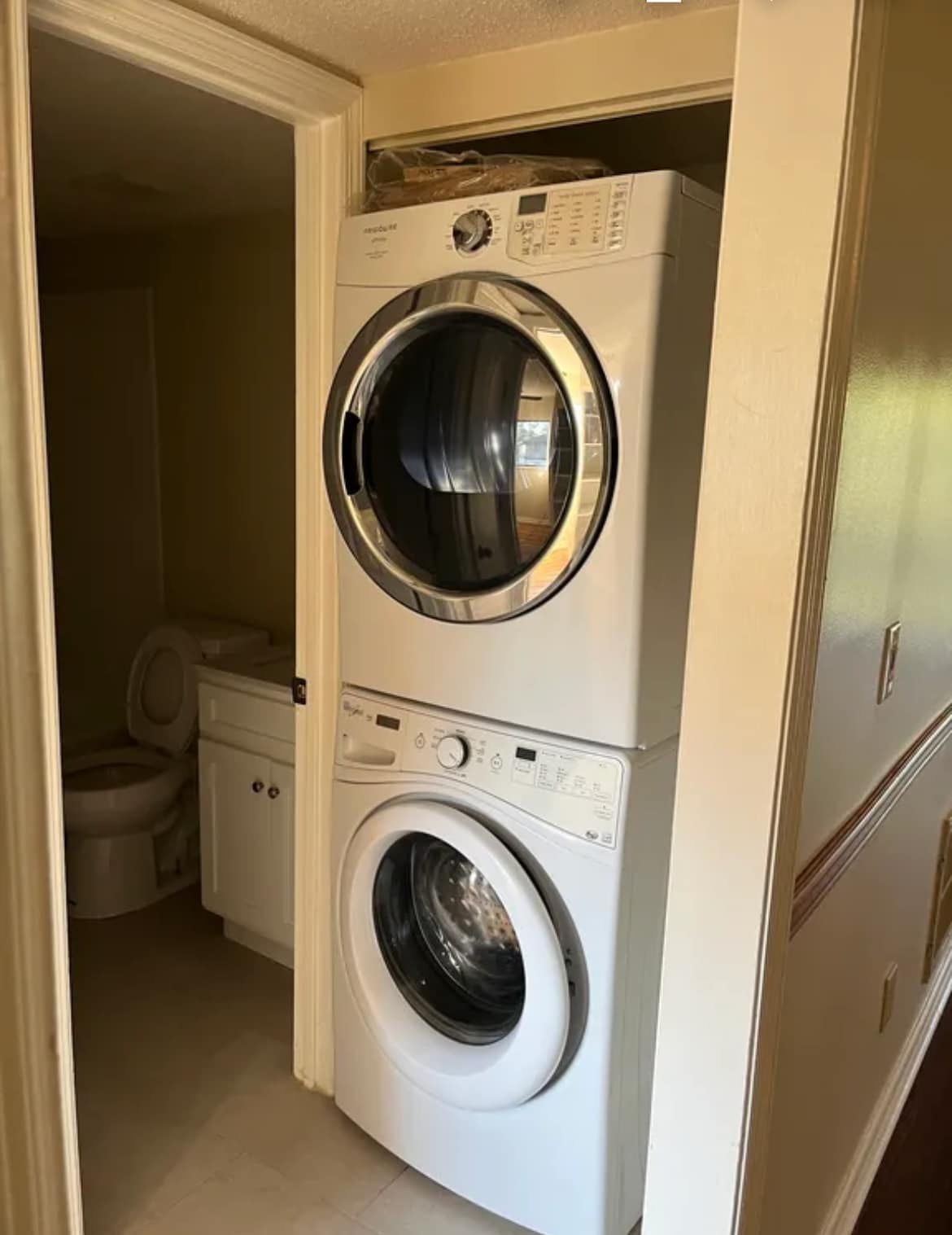 Building Photo - 2182 Bees Ferry Rd