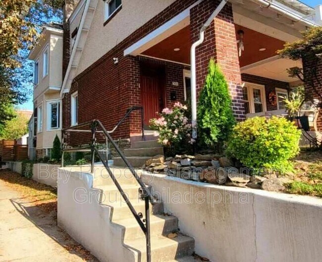 Building Photo - 501 E Mt Airy Ave