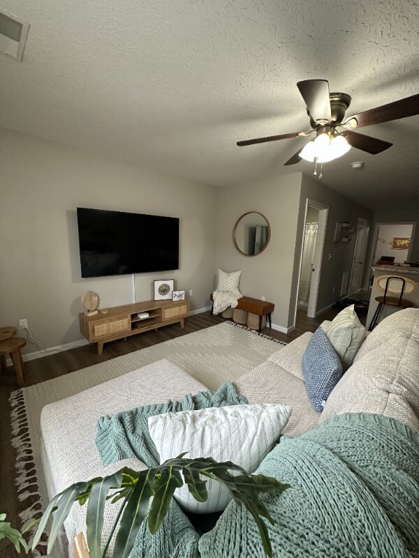 Building Photo - 207 Old Jacksboro Pike